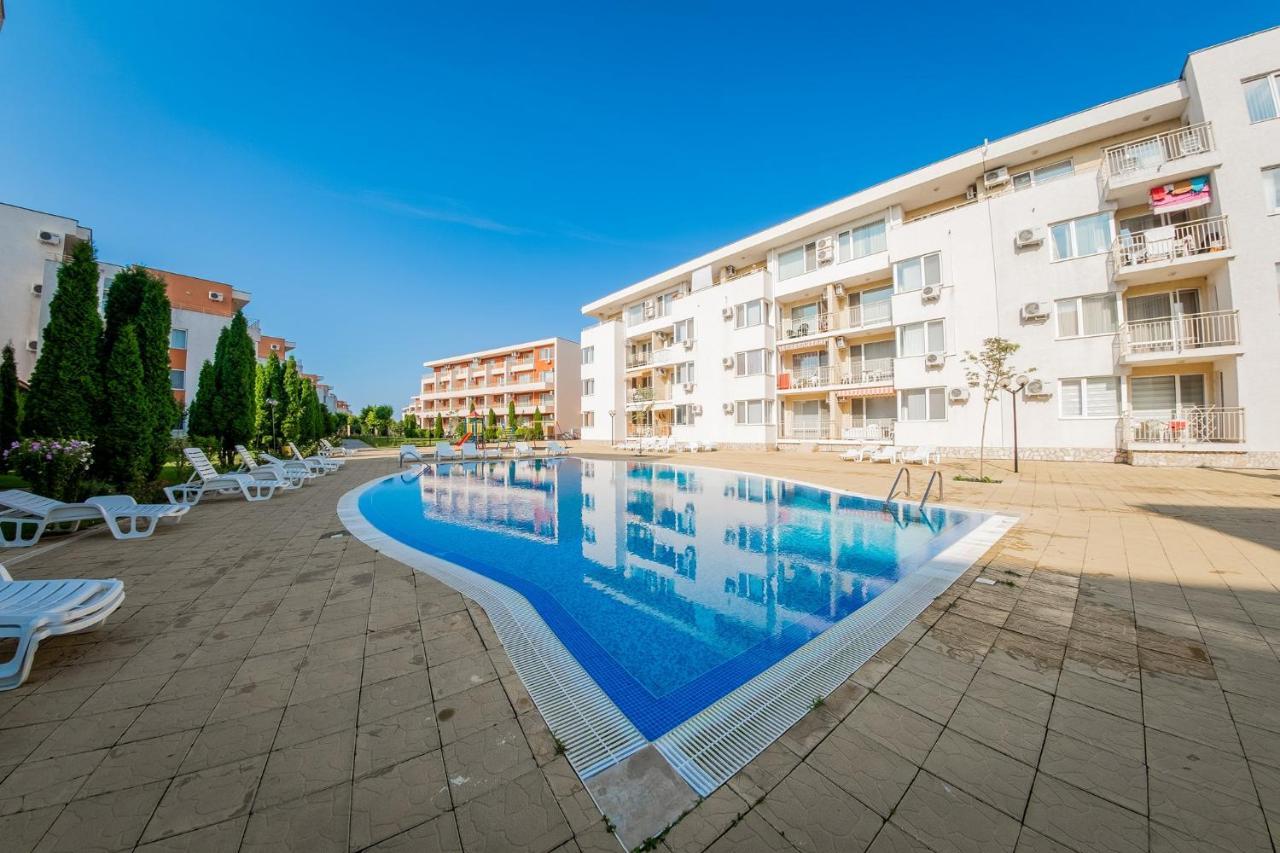 Nessebar Fort Club - Prestige Apartments Sunny Beach Exterior photo